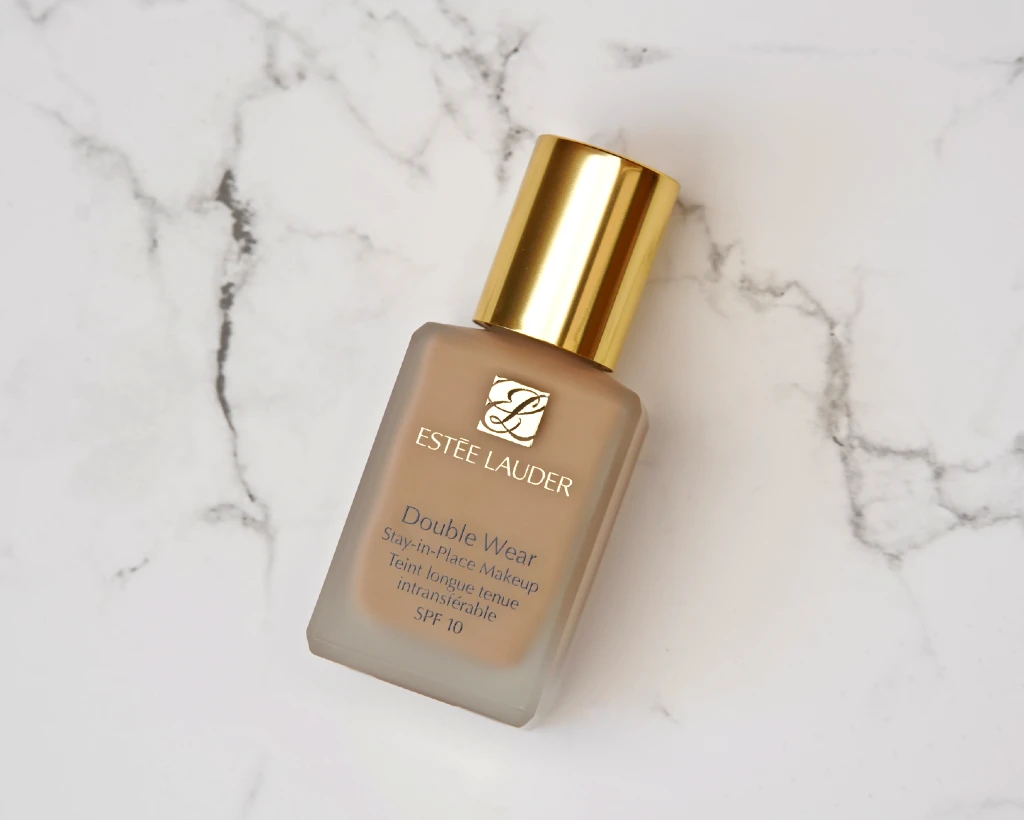 Estée Lauder Double Wear Stay-in-Place Foundation Review