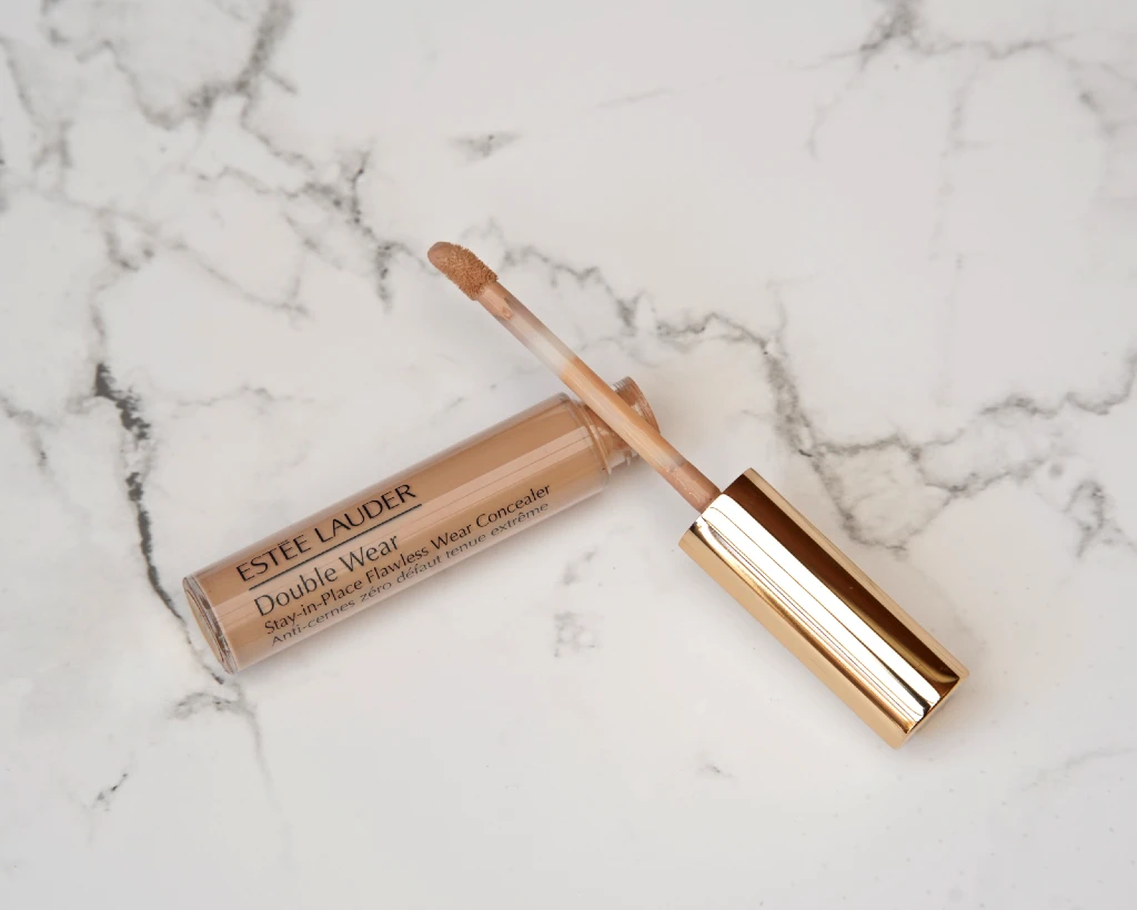 Estée Lauder Double Wear Stay-in-Place Flawless Wear Concealer Review