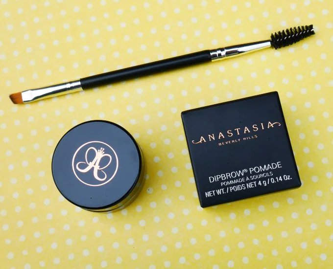 Anastasia Beverly Hills Dipbrow Pomade Review