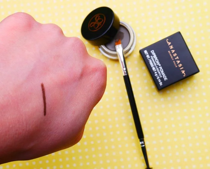 Dipbrow Pomade Medium Brown
