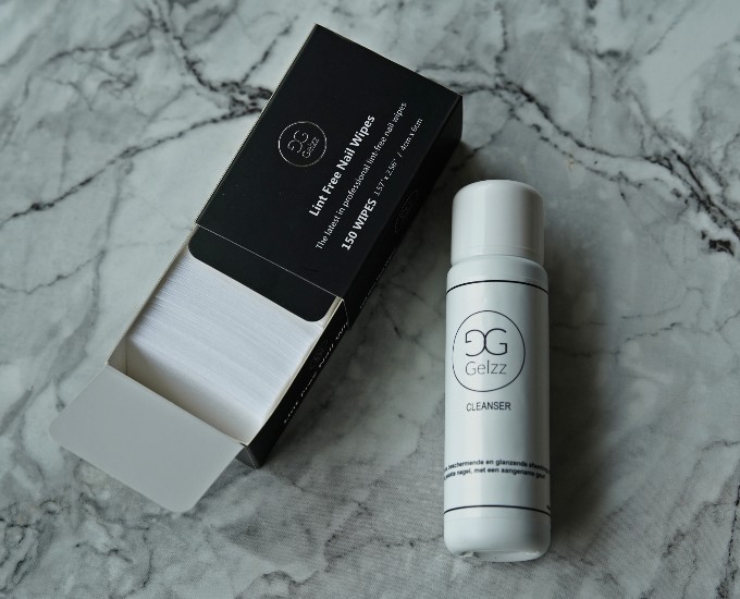 GELLZ nail wipes cleanser