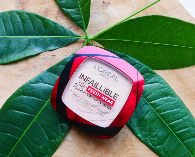 LOreal Infaillible Powder Foundation Review
