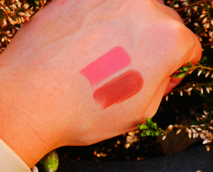 MAC Lipstick Swatch