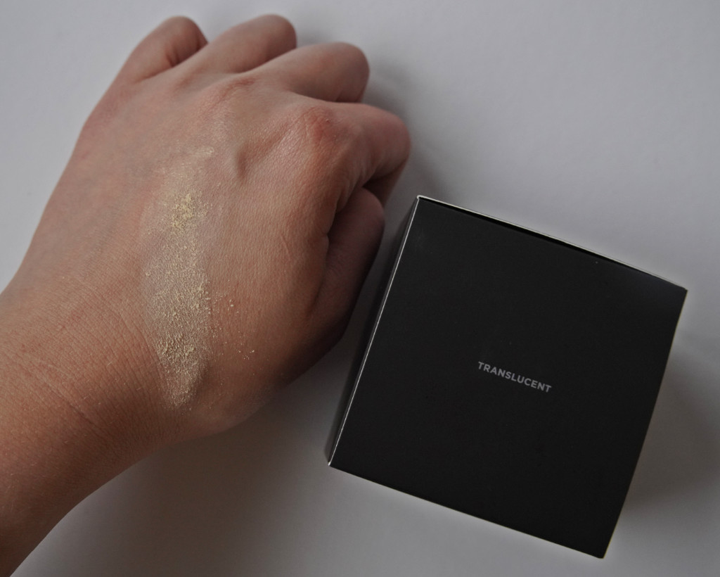 Laura Mercier Translucent Setting Powder Swatch