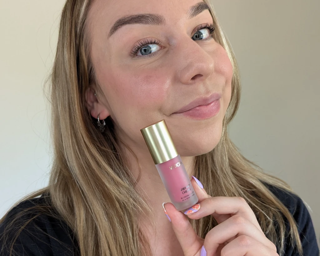 Meroda Liquid Blush Pink Peony Swatch