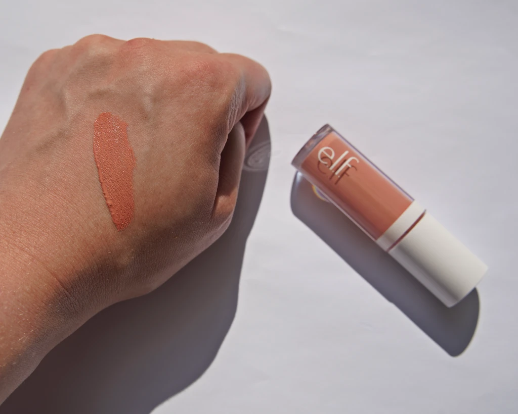 e.l.f. Camo Liquid Blush Dusty Rosé Swatch
